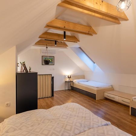 Appartement Maple&Pine Bled Extérieur photo